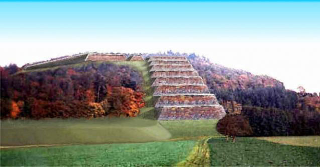 Die Hangpyramide Sommerhälde bei Kürnbach